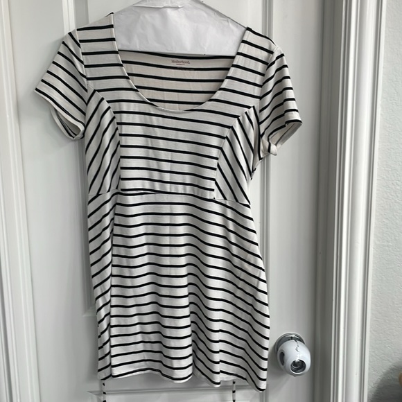 Maternity 5 top bundle - Picture 3 of 7